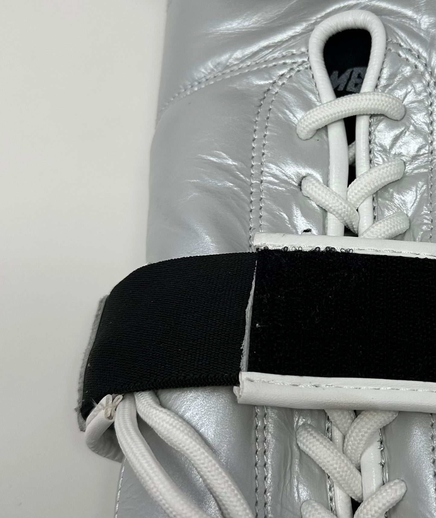 Convertisseur Lace to Velcro en Cuir pour Gants de Boxe