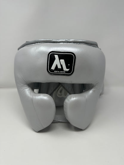 CASQUE POMMETTES - EN CUIR