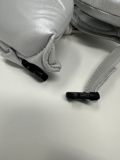 CASQUE POMMETTES - EN CUIR - ARGENT