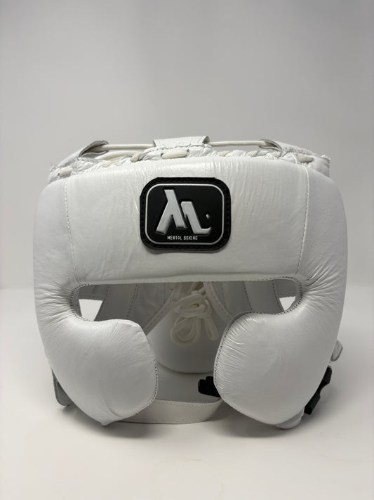 CASQUE POMMETTES - EN CUIR